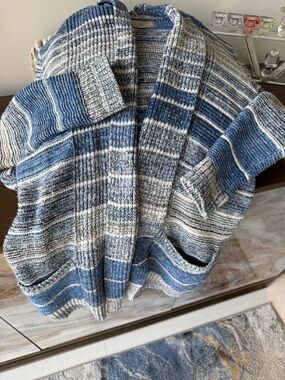 Lucky Brand Blue and White Knit open cardigan